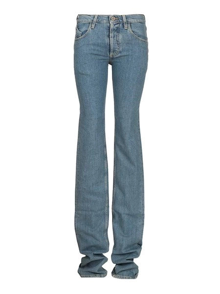 Jeans in denim