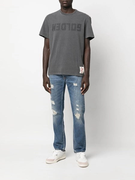 T-shirt distressed