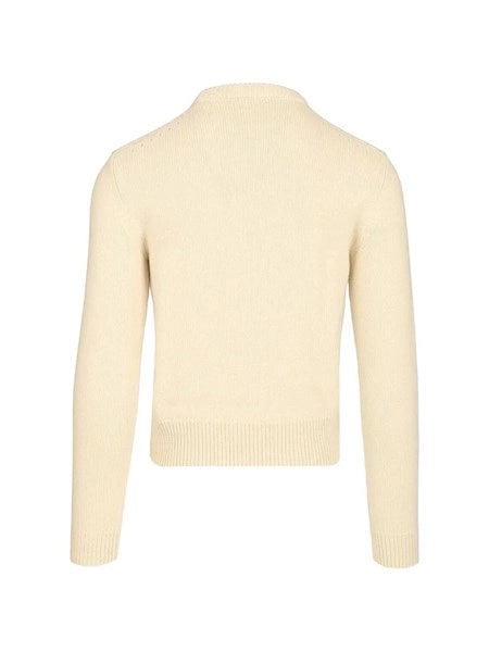 Maglione in cashmere slim fit con logo intarsiato