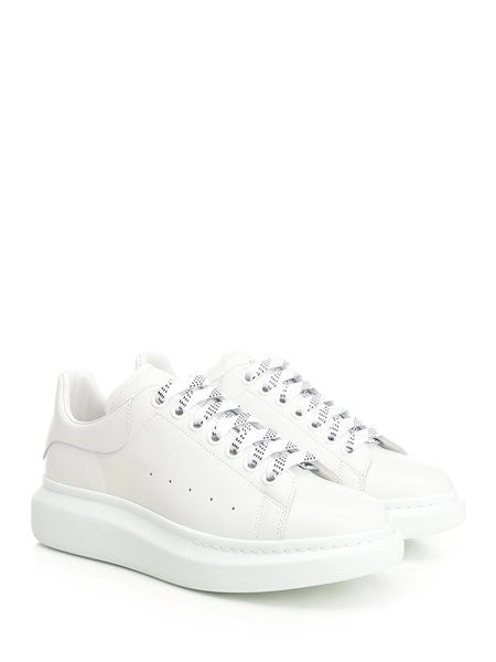 Sneaker "Oversize"