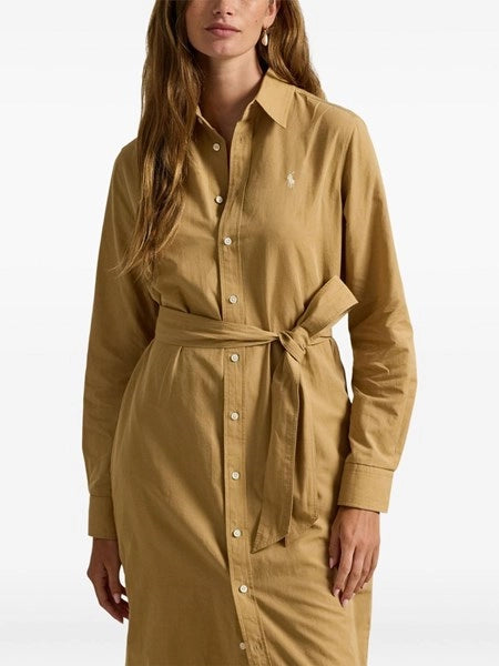 Abito a camicia