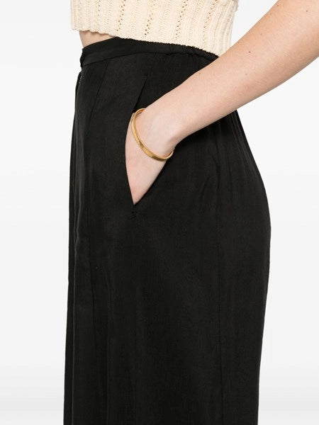 Pantaloni flared