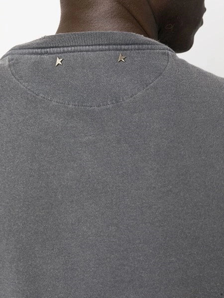 T-shirt distressed