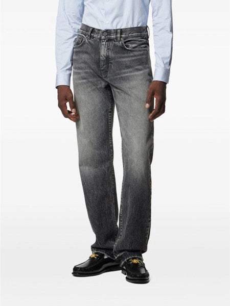 Jeans loose