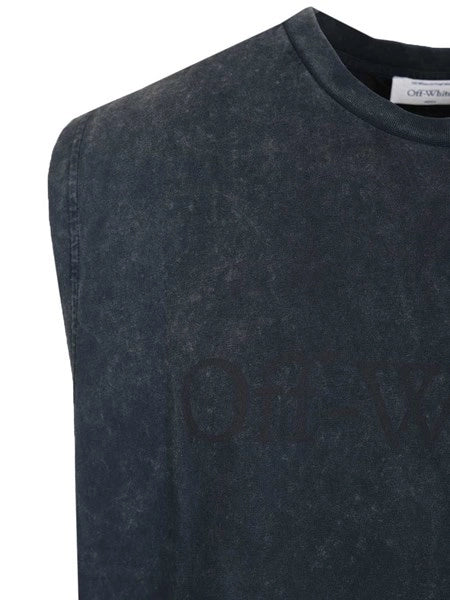 T-shirt senza maniche