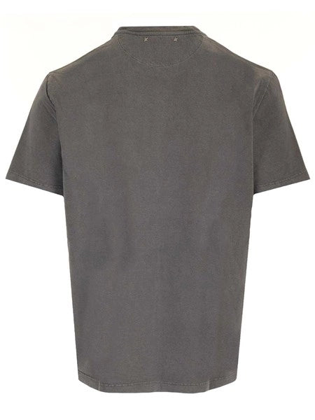 T-shirt distressed