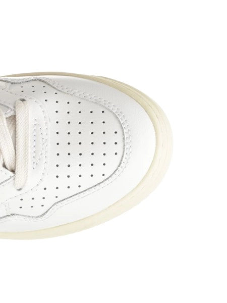 Sneaker "Medalist Low"