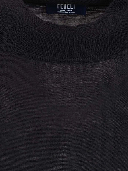 Maglia in lana vergine