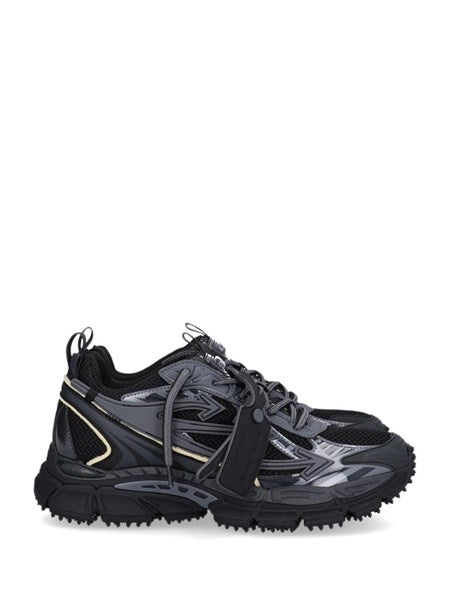 Sneaker Be Right Back
