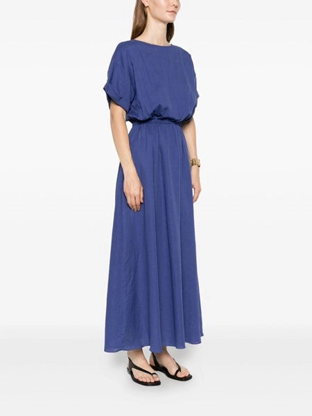 Abito midi con t-shirt rilassata