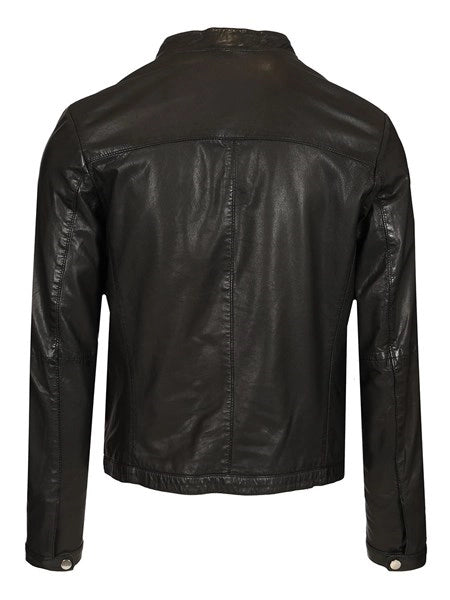 Biker in pelle