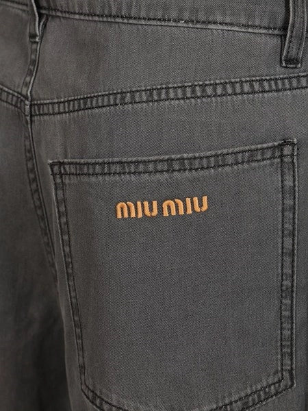 Pantaloni cinque tasche