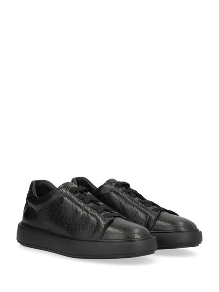 Sneaker Slouch 001