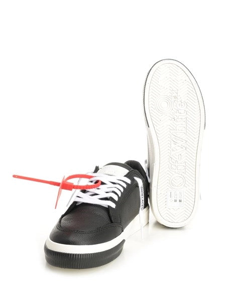 Low Sneakers Vulcanized