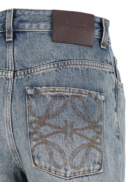Jeans in denim