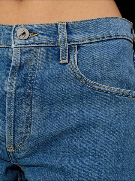 Jeans in denim
