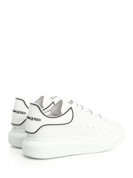 Sneaker "Oversize"