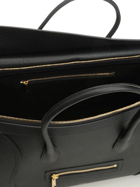 Luggage media