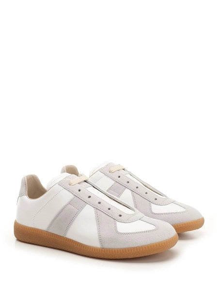 Sneakers "Replica"