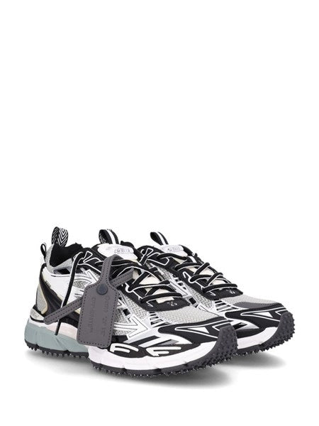 Sneaker Be Right Back