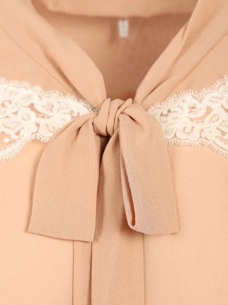 Camicia con laccetti