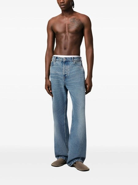 Jeans dal taglio ampio