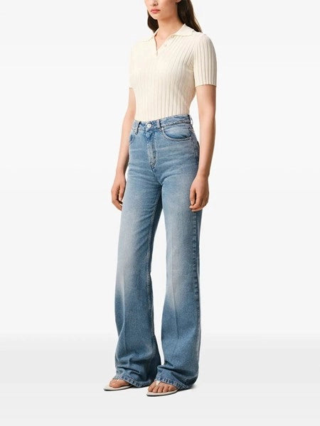 Jeans taglio flare