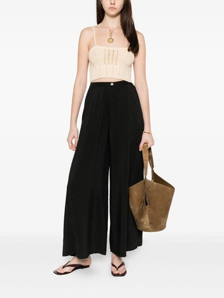 Pantaloni flared