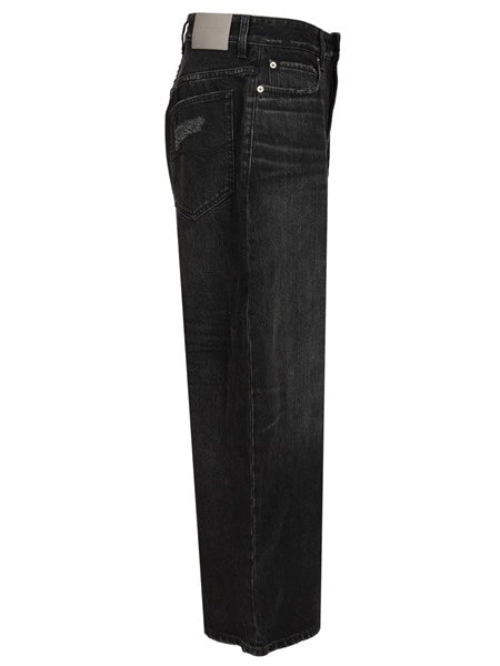 Jeans incurvati