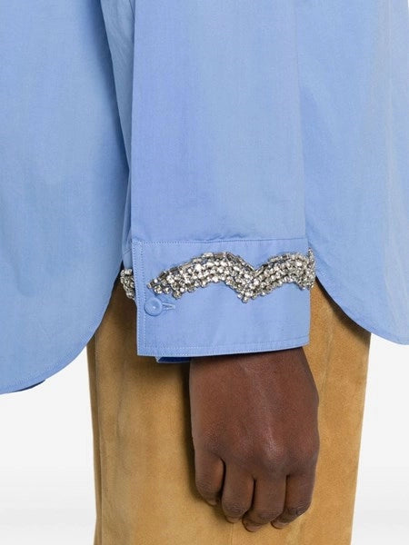 Camicia maschile con ricamo