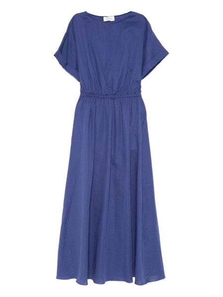 Abito midi con t-shirt rilassata
