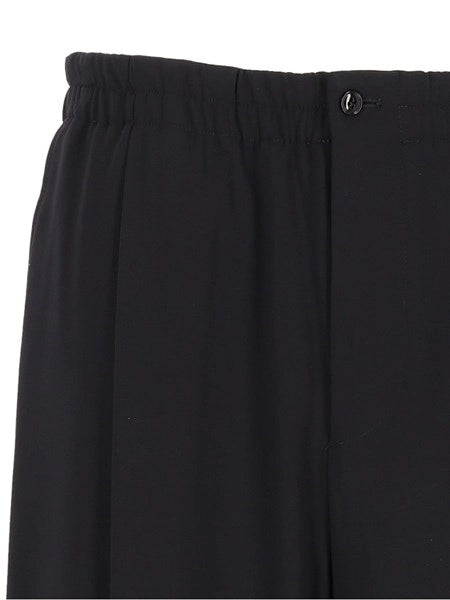 Pantaloni a una pince