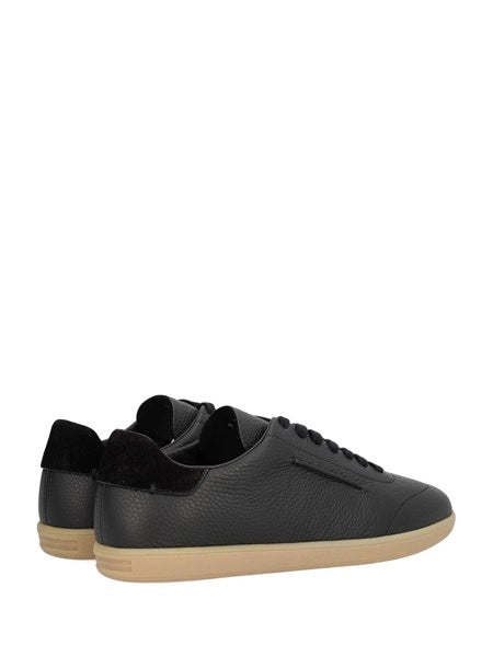 Sneaker 232