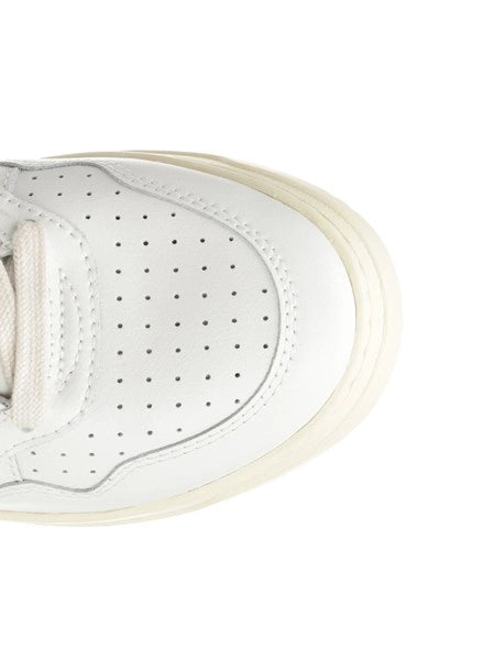 Sneaker "Medalist Low"
