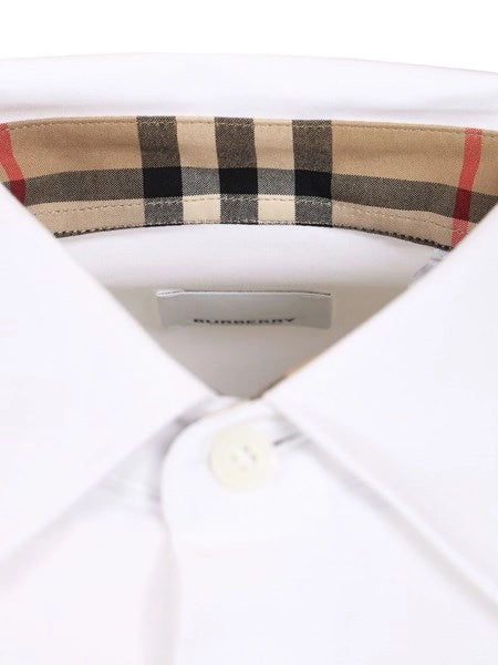 Camicia slim fit in cotone elasticizzato