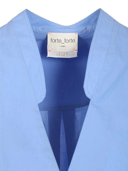Camicia maschile con ricamo