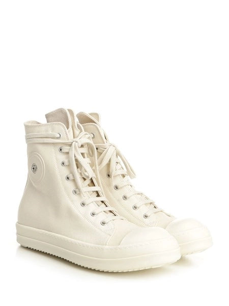 Sneakers high nipple