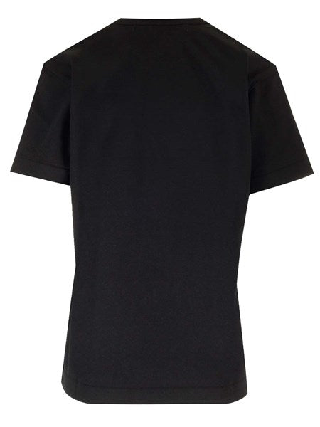 T-shirt con mini cuori rossi