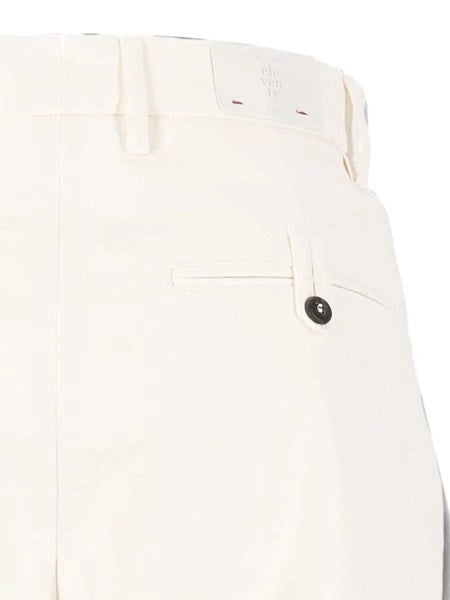 Pantaloni con le pince