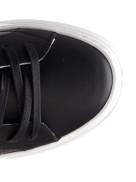 Sneaker "Temple" nera con talloncino bianco