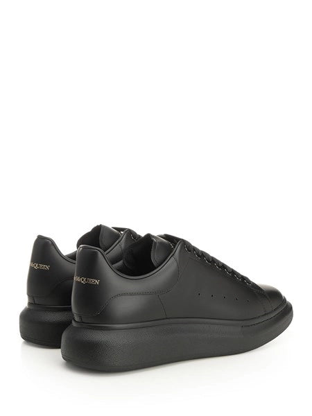 Sneaker "Oversize"