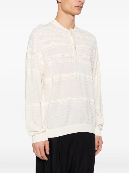 Maglione con collo serafino