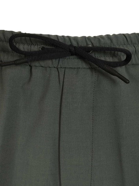 Pantaloni corti "Basil"