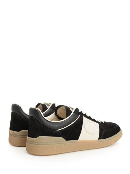 Sneaker "Low Top Upvillage"
