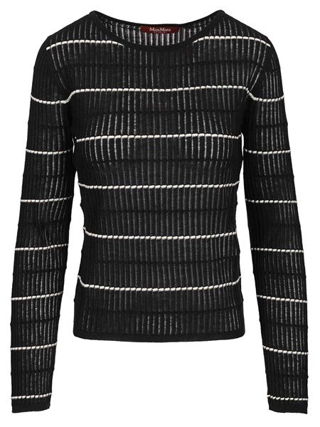 Maglia aderente in lana e set