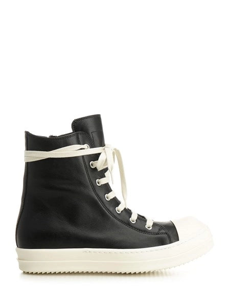SNEAKS