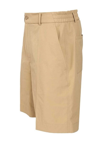 Shorts in seersucker