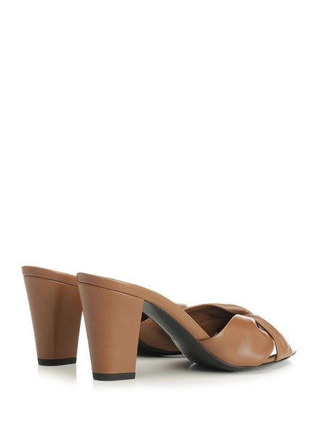 Mule in pelle