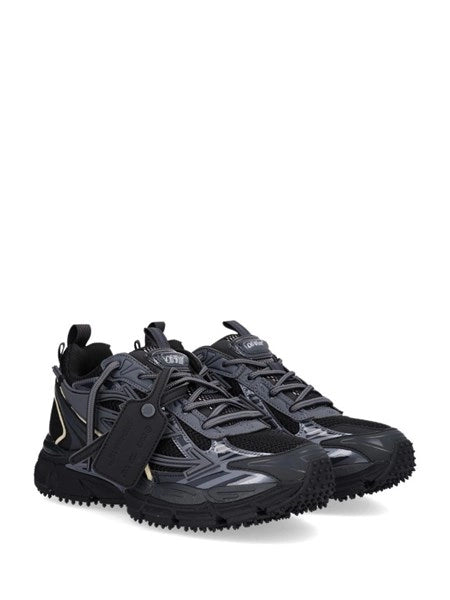 Sneaker Be Right Back