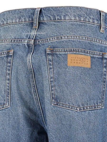 Jeans a gamba dritta